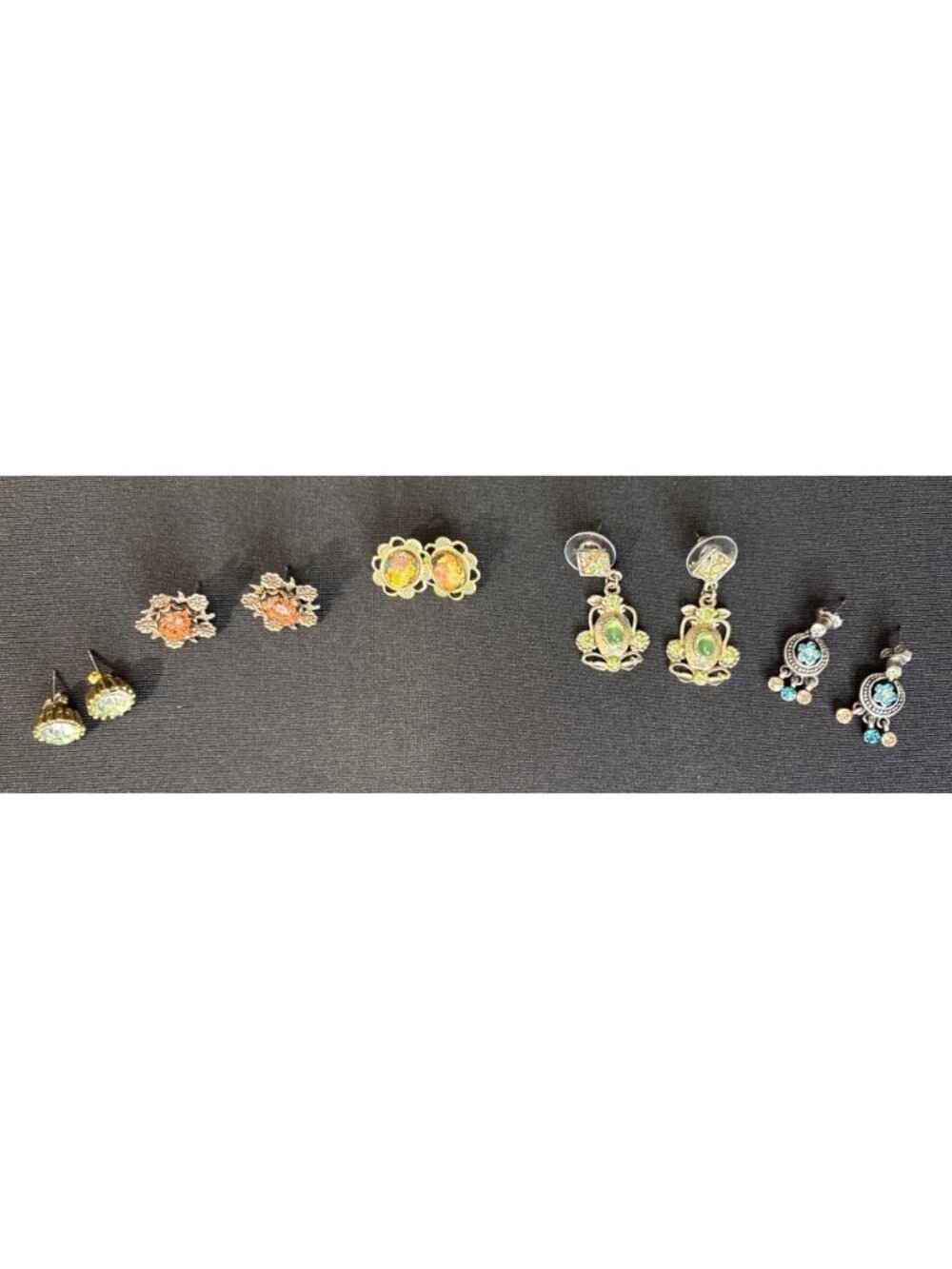Vintage Dangle Earring Lot of 5 Studs & Dangling Gemstones Costume Earrings - Picture 4 of 16